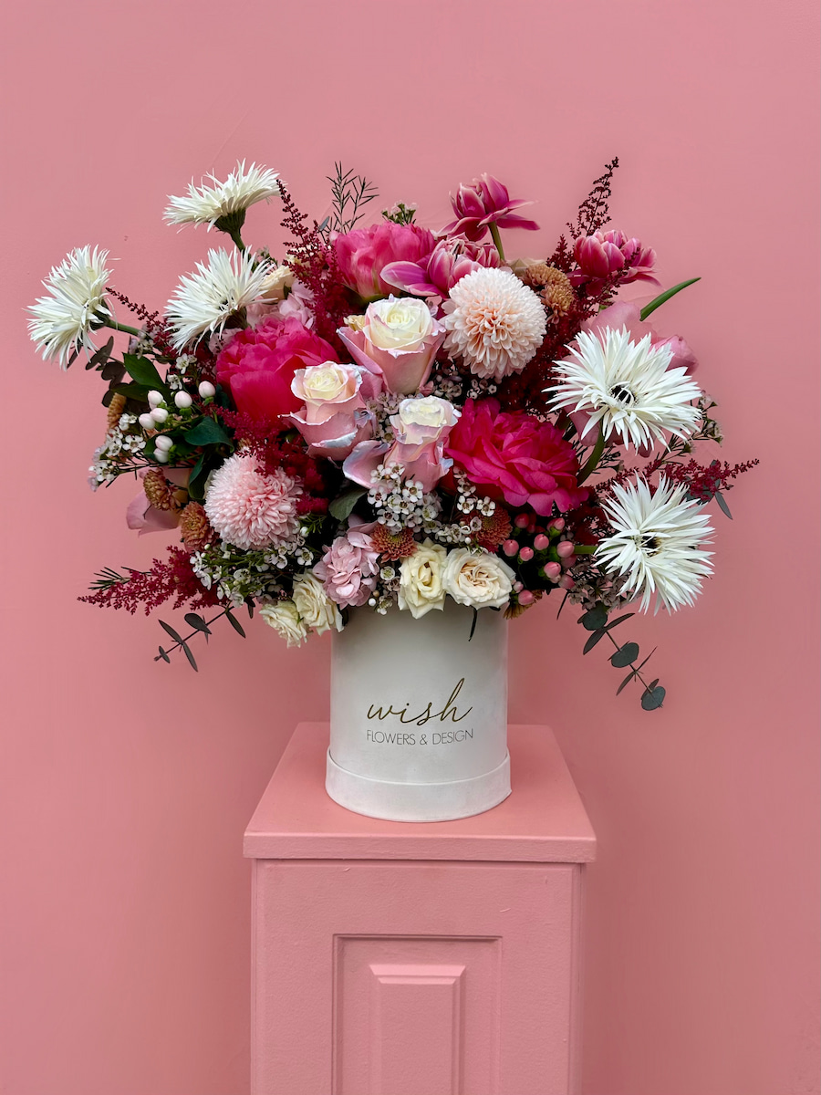 Krem Kadife Kutuda Blush Coral Lüks Aranjman
